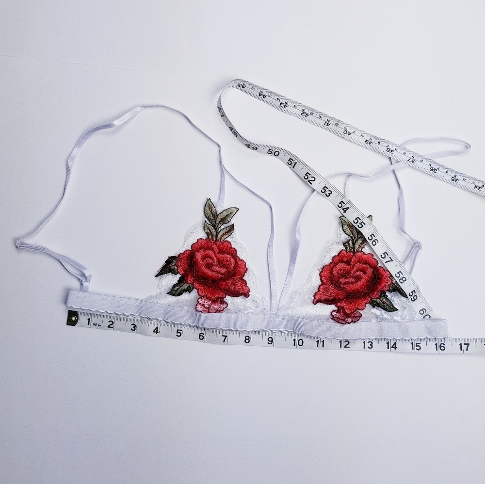 Strappy Lace Embroidered Flower Adjustable Bra - Picture 3 of 4